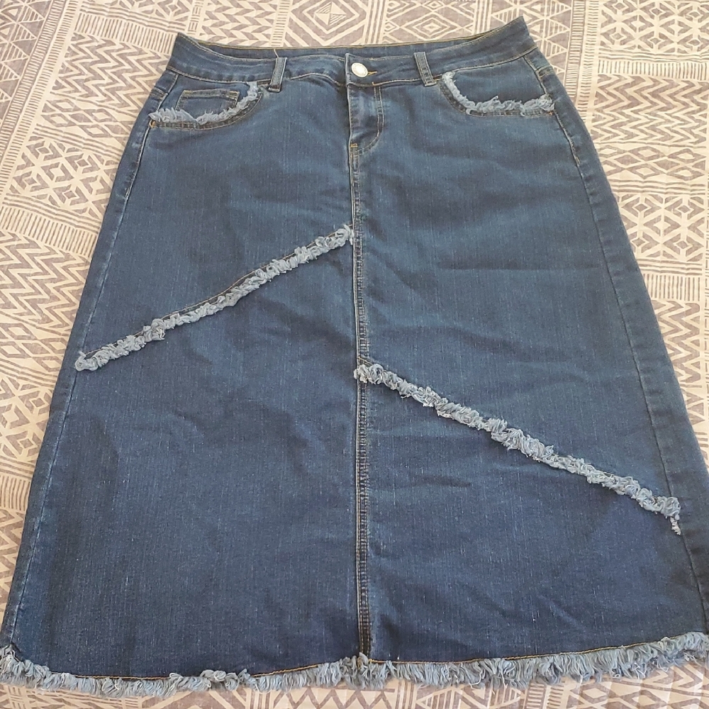 Be Girl Denim A-Line Skirt with Frayed Details Size M